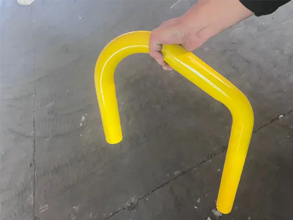 Grating ball joint stanchions with matching angle closure bends